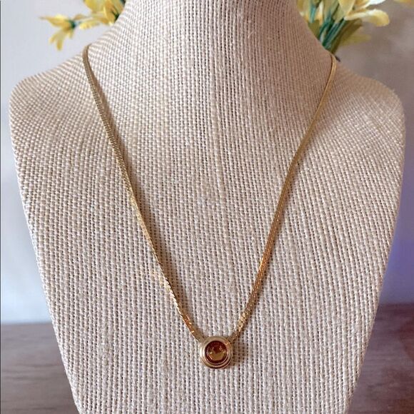 Vintage Signed Avon Amber Crystal Pendant on Gold Tone Serpentine Necklace. - Picture 1 of 4